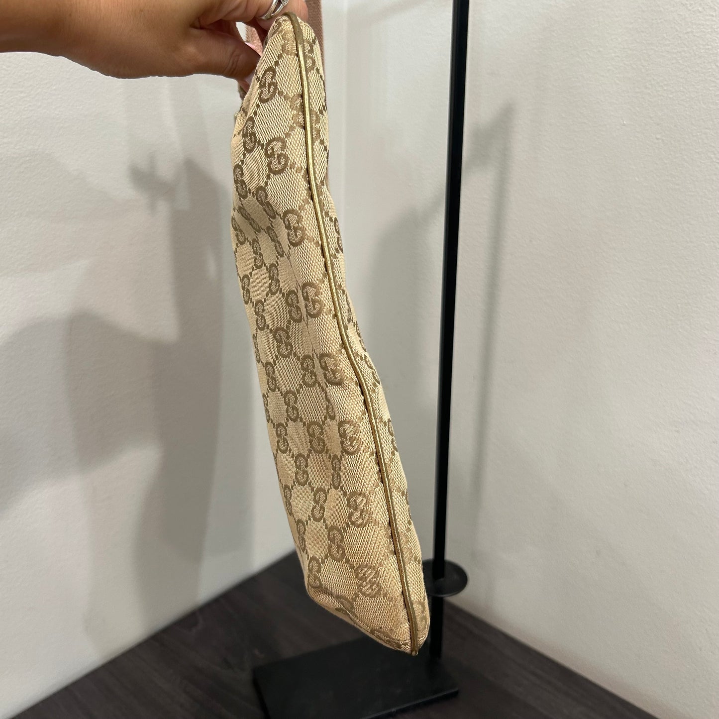 1020 GUCCI Crossbody/Shoulder Bag