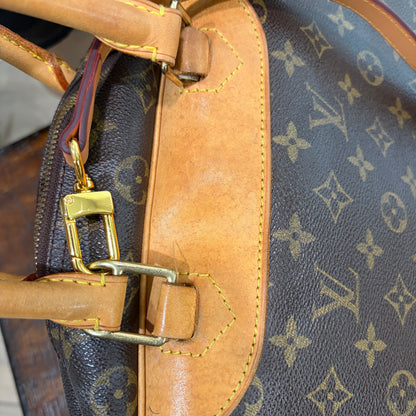 #1116 LOUIS VUITTON Monogram Deauville