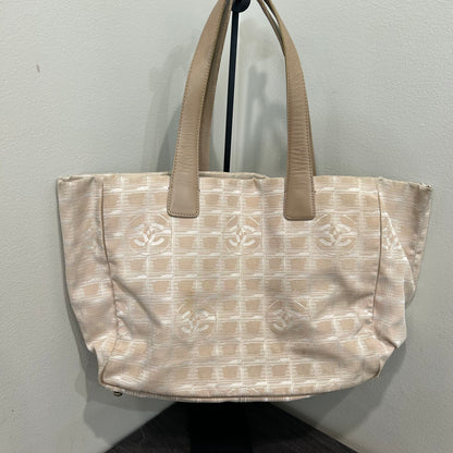 1053 CHANEL Travel Ligne Tote Neutral
