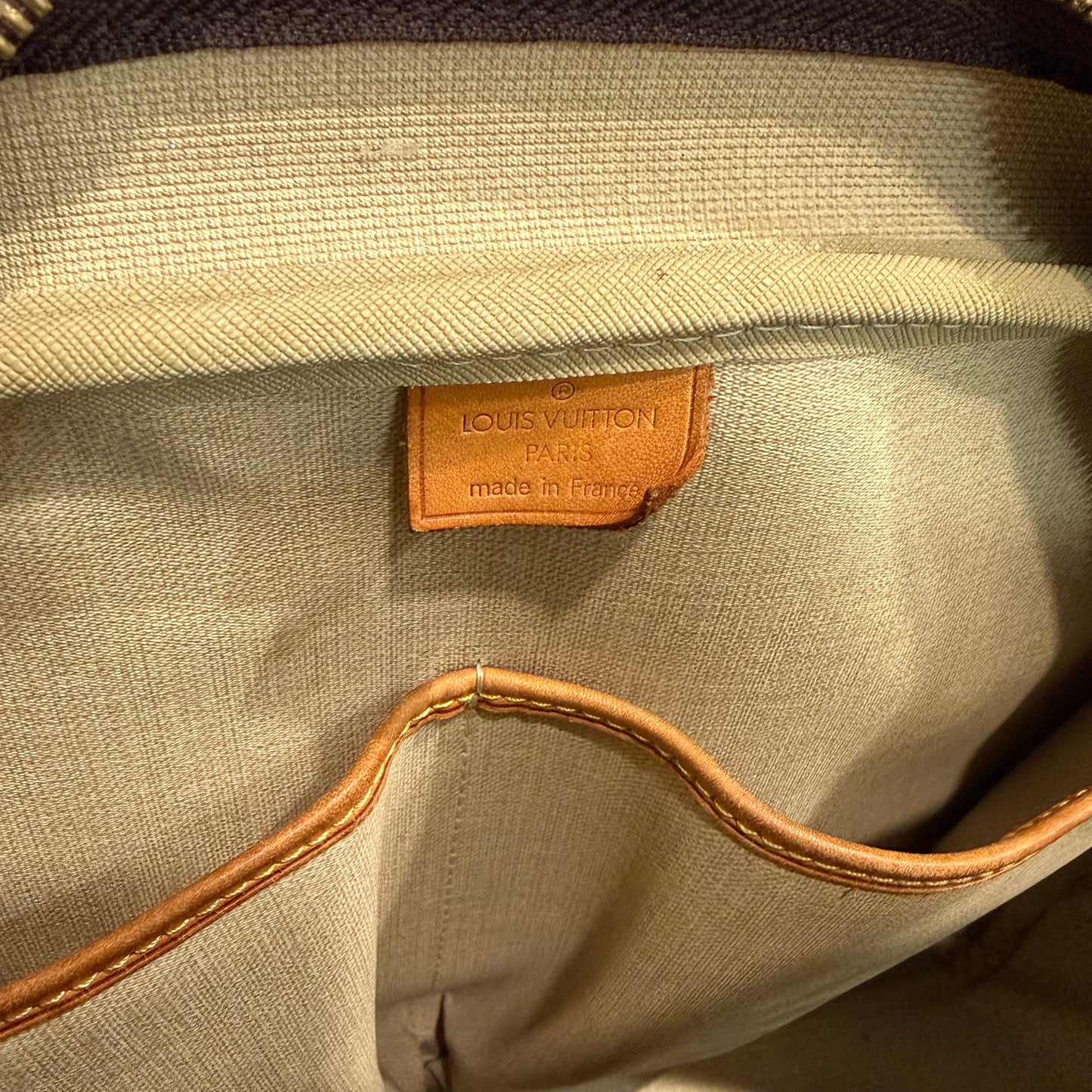 #8258 LOUIS VUITTON Deauville