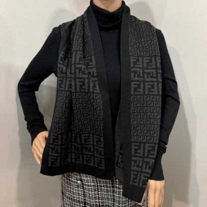 8834 FENDI Black Scarf