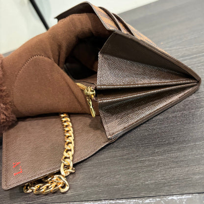 8855 LOUIS VUITTON Damier Ebene Sarah Wallet