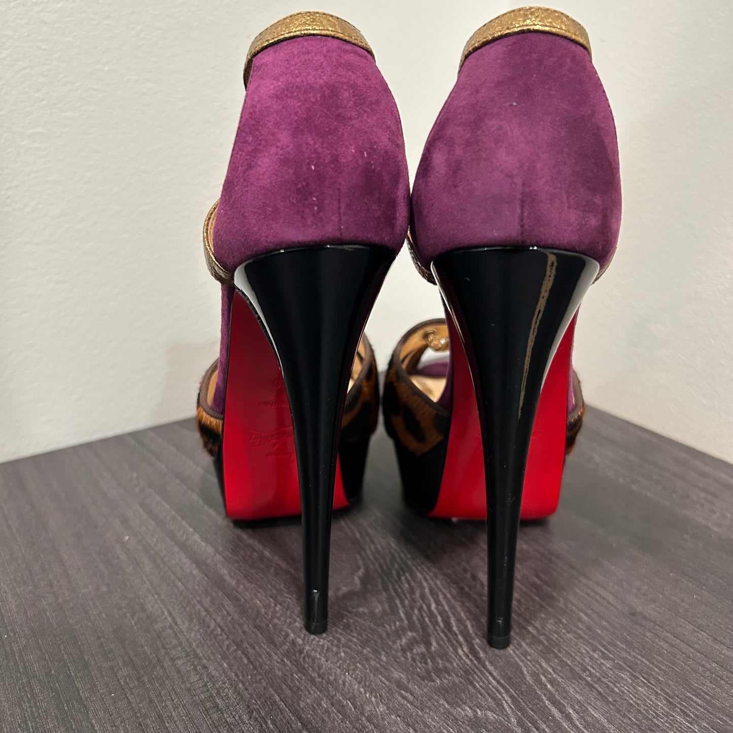 CLEARANCE Christian Louboutin Shoes 36EU