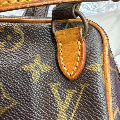 8910 LOUIS VUITTON Monogram Amazone PM Crossbody