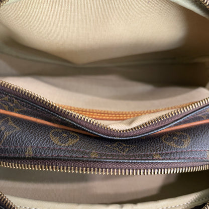 #8255 LOUIS VUITTON Reporter PM (Cig Odor)