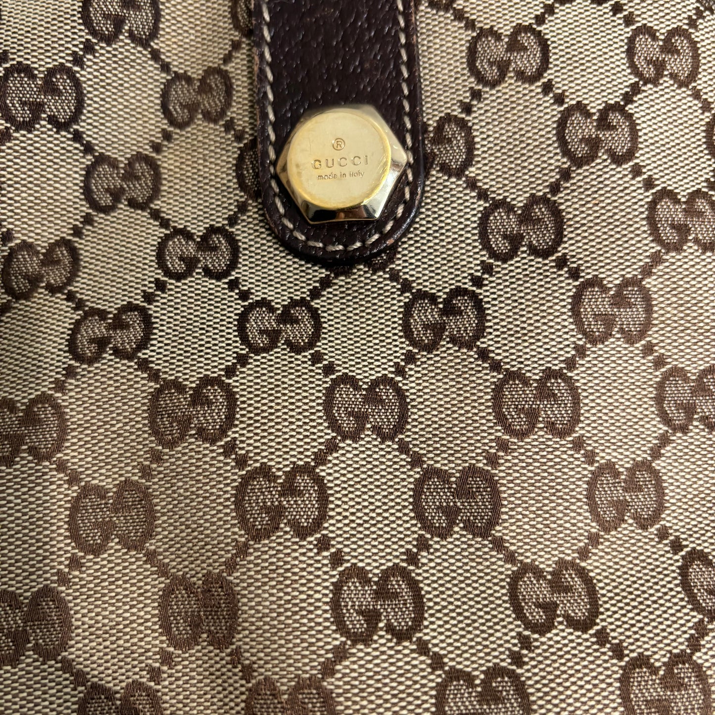 8875 GUCCI GG Canvas Charmy Tote