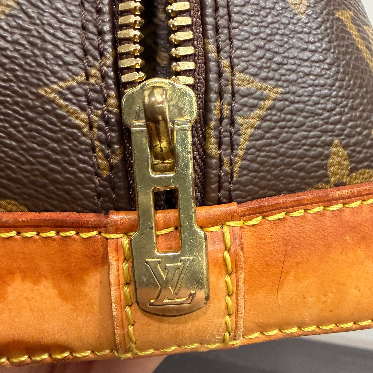 8897 LOUIS VUITTON Monogram Alma PM