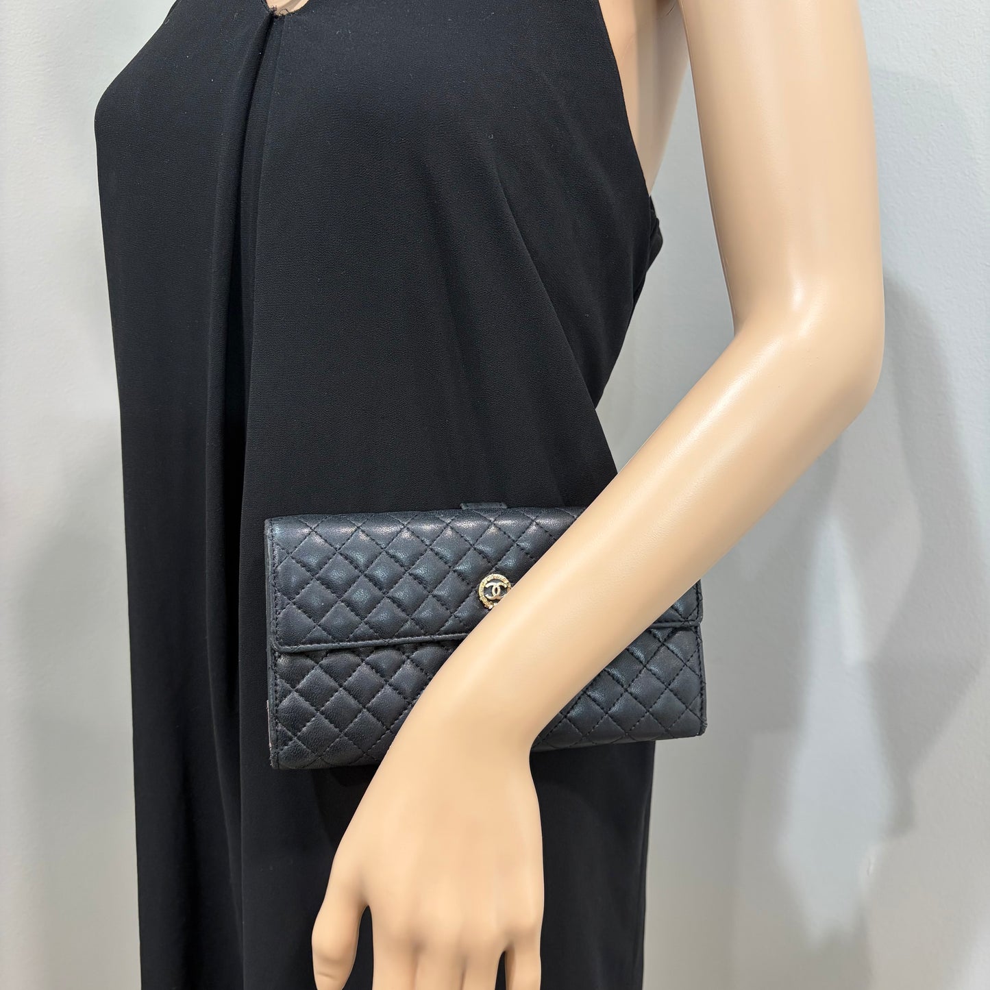 #3229 CHANEL Black Micro Quilt Wallet