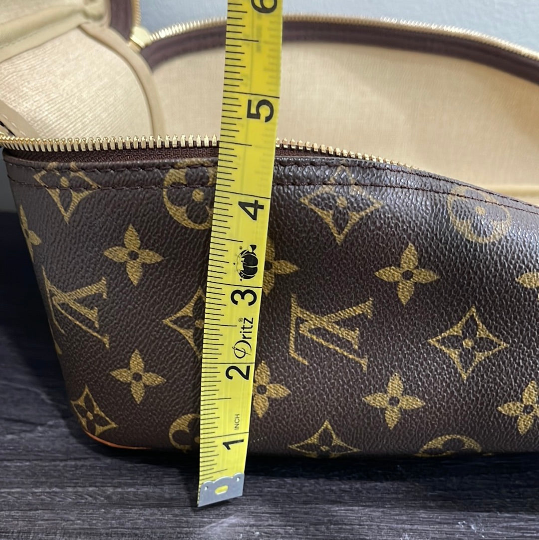 SOLD! Louis Vuitton Monogram Excursion Bag