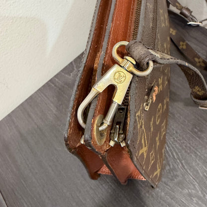 #8204 LOUIS VUITTON Vintage Sac Enghien (Rare Find!)