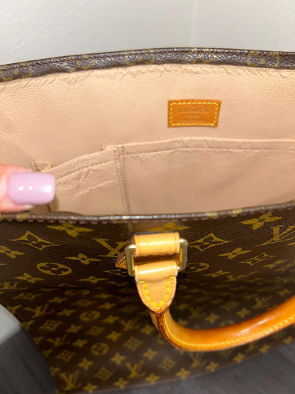 SOLD! Louis Vuitton Monogram Sac Plat