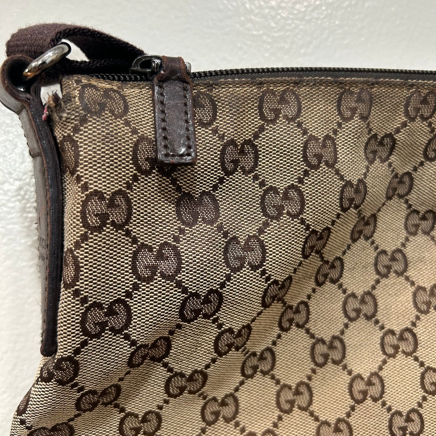 1013 GUCCI Messenger