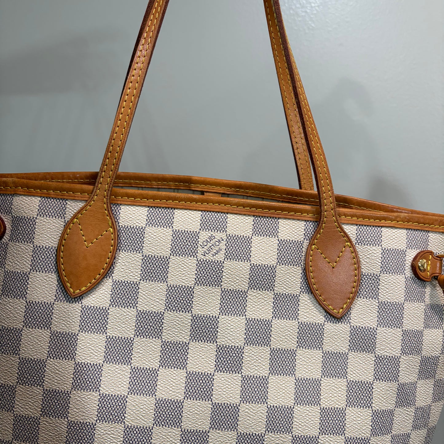 #8239 LOUIS VUITTON Damier Azur Neverfull PM