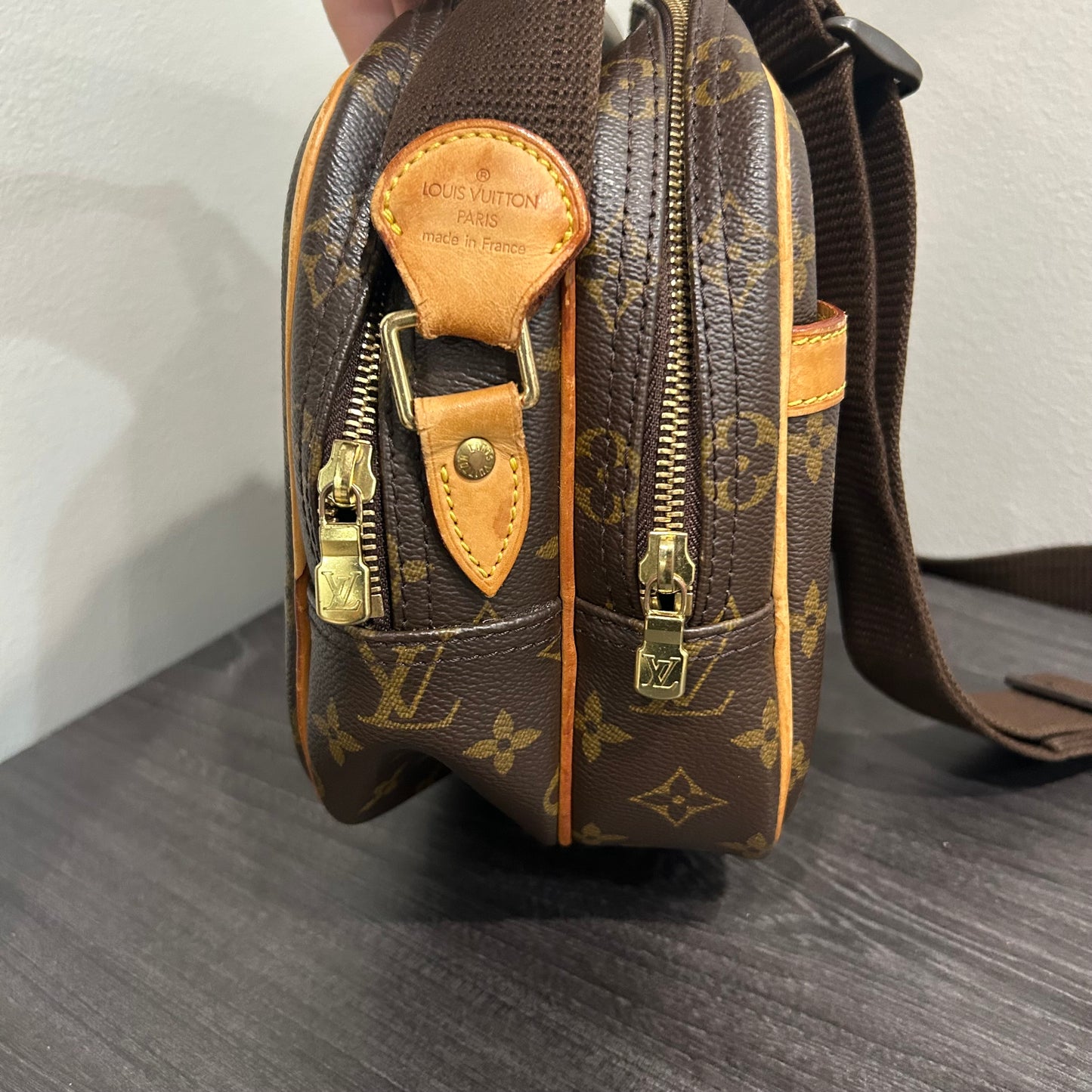 #414 LOUIS VUITTON Reporter PM