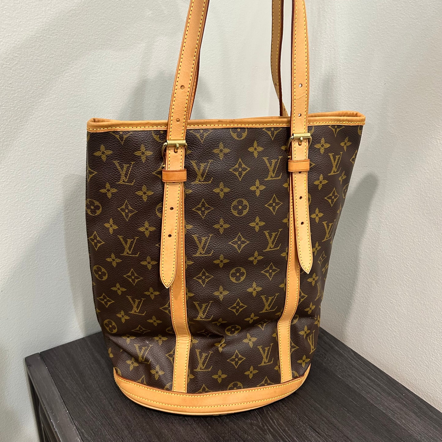 #417 LOUIS VUITTON Bucket GM
