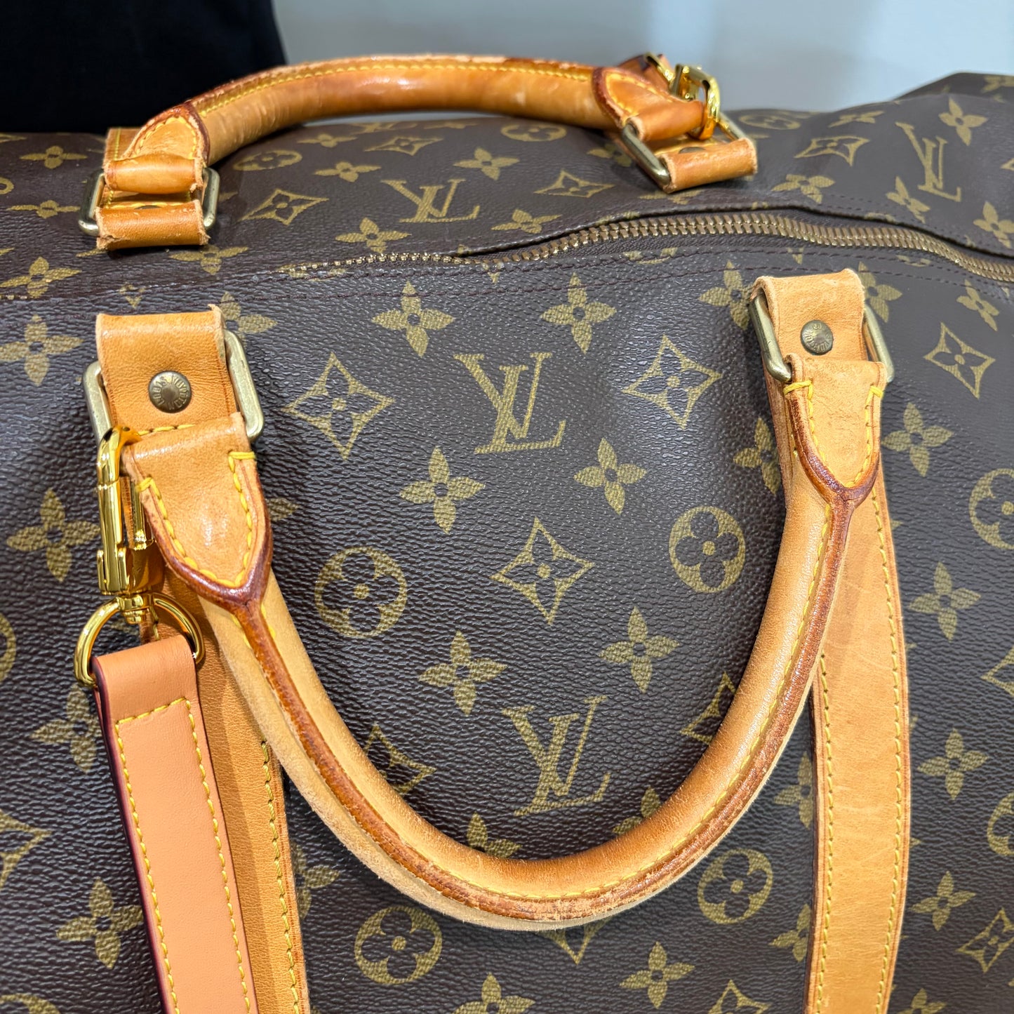 #1114 LOUIS VUITTON Monogram Keepall 60 Bandouliere