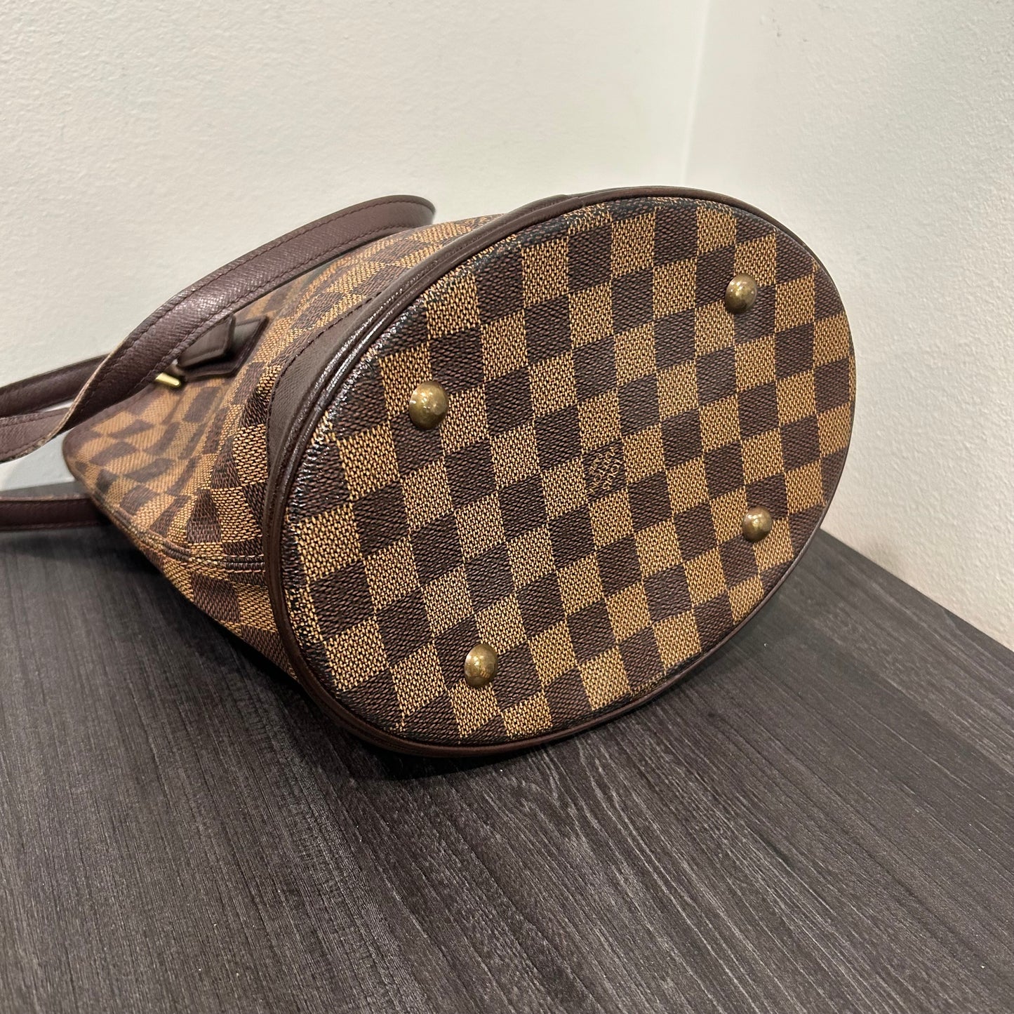 #405 LOUIS VUITTON Damier Bucket PM