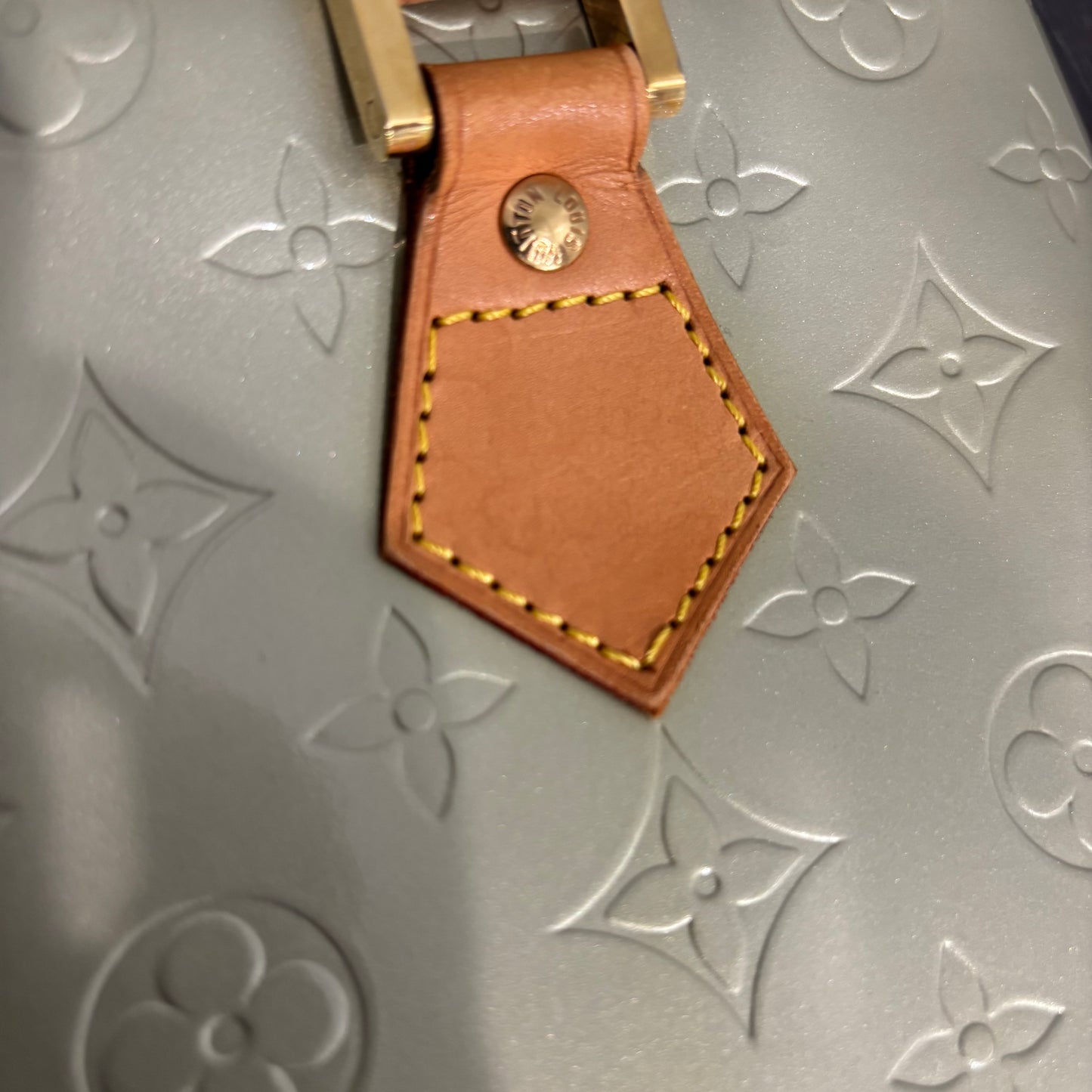 8884 LOUIS VUITTON Vernis Green Houston Tote