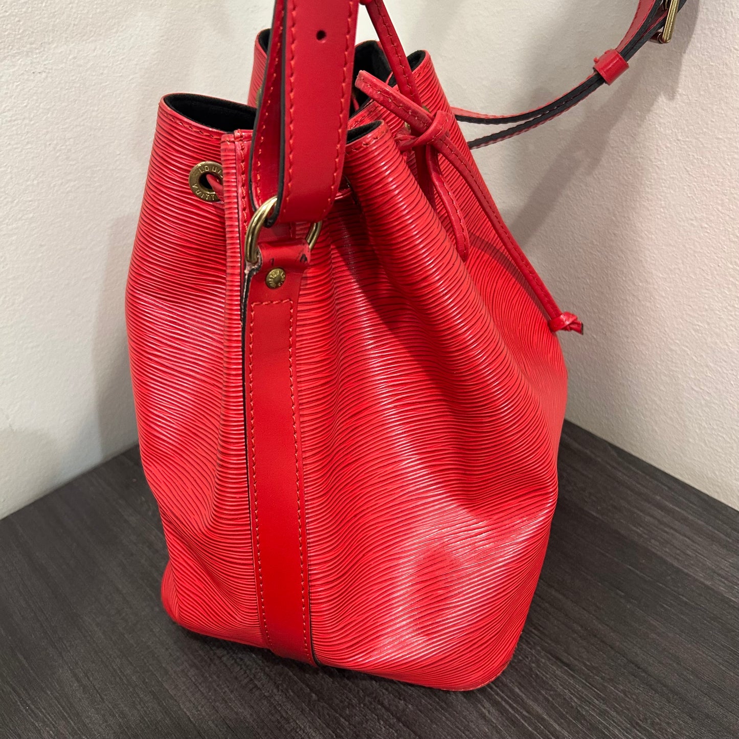 #412 LOUIS VUITTON Epi Petit Noe