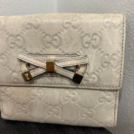 SOLD! Gucci Wallet