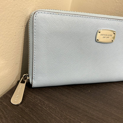 CLEARANCE Michael Kors Zip Wallet