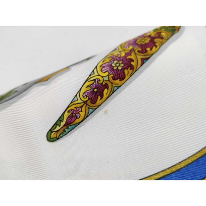 #121 HERMES 90cm Silk Scarf