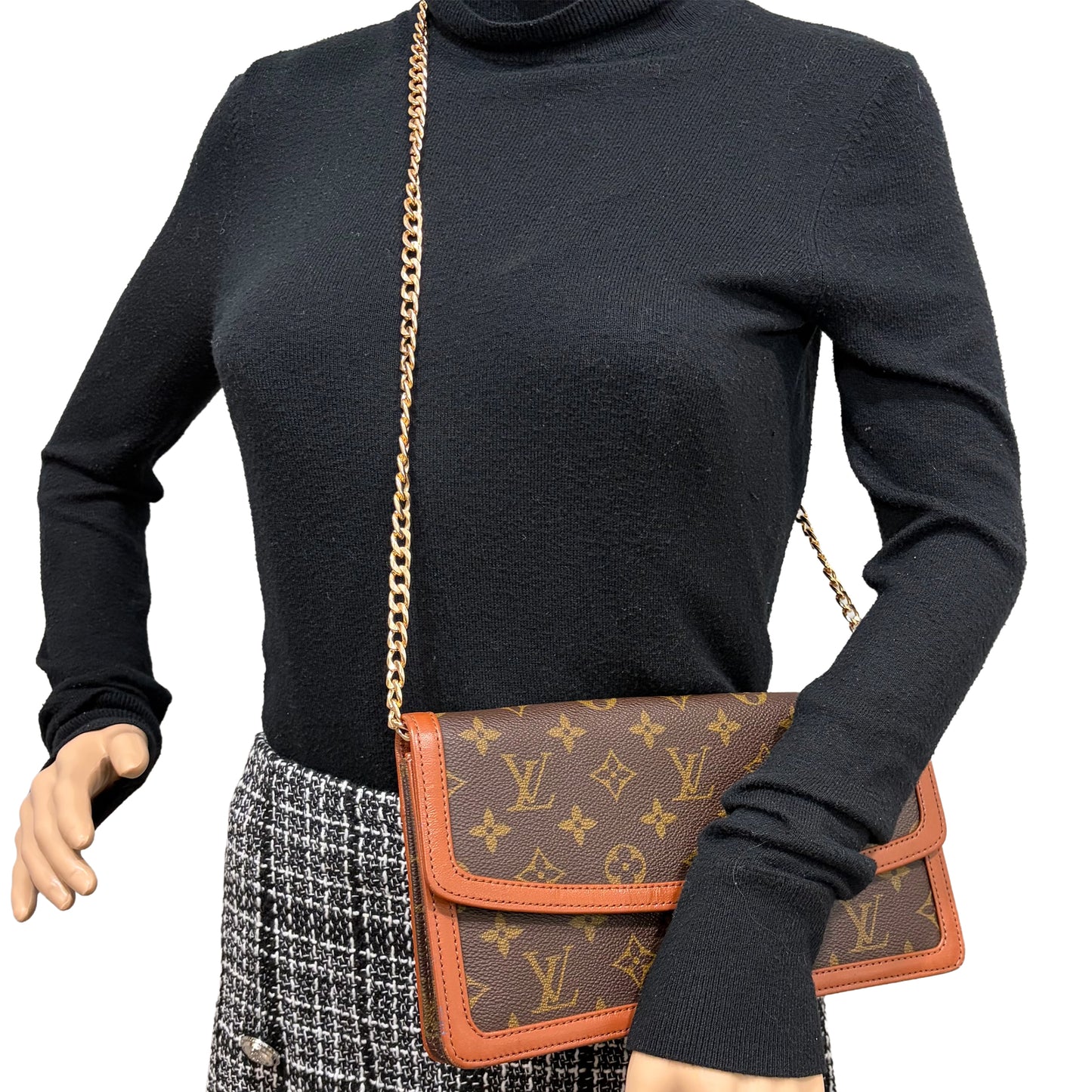 #8278 LOUIS VUITTON Monogram Dame 26