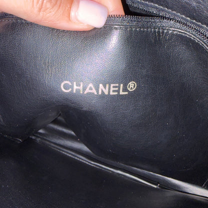 #1106 CHANEL Vintage Black Lambskin Tote