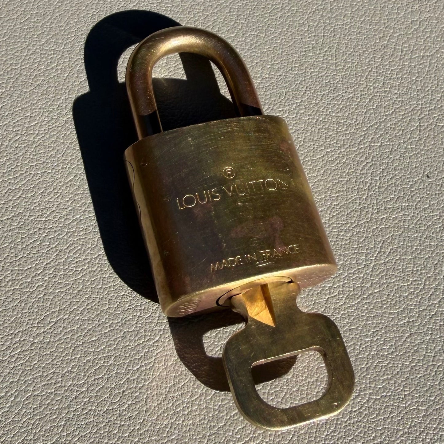 #1101-13 LOUIS VUITTON Lock & Key No. 308