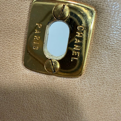 #1103 CHANEL Vintage Beige Lambskin Belt Bag