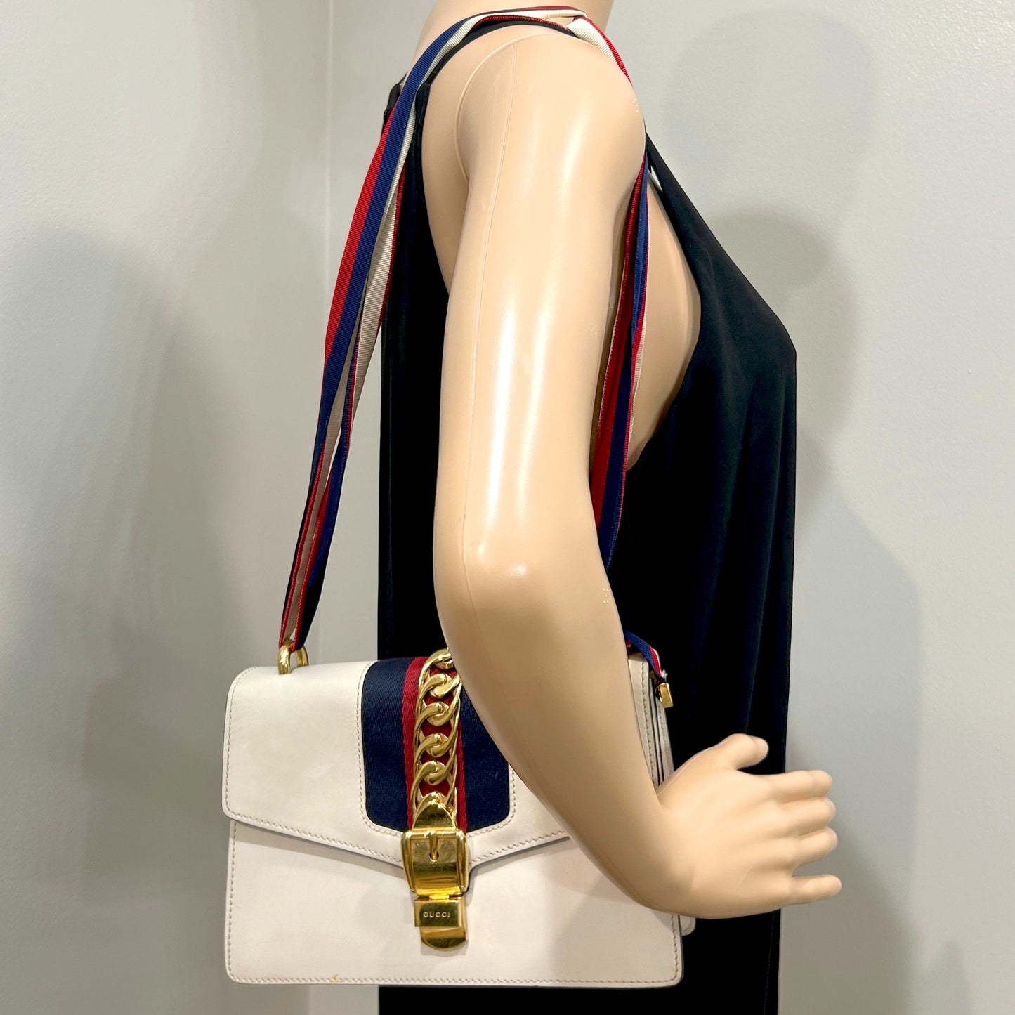1005 GUCCI Sylvie