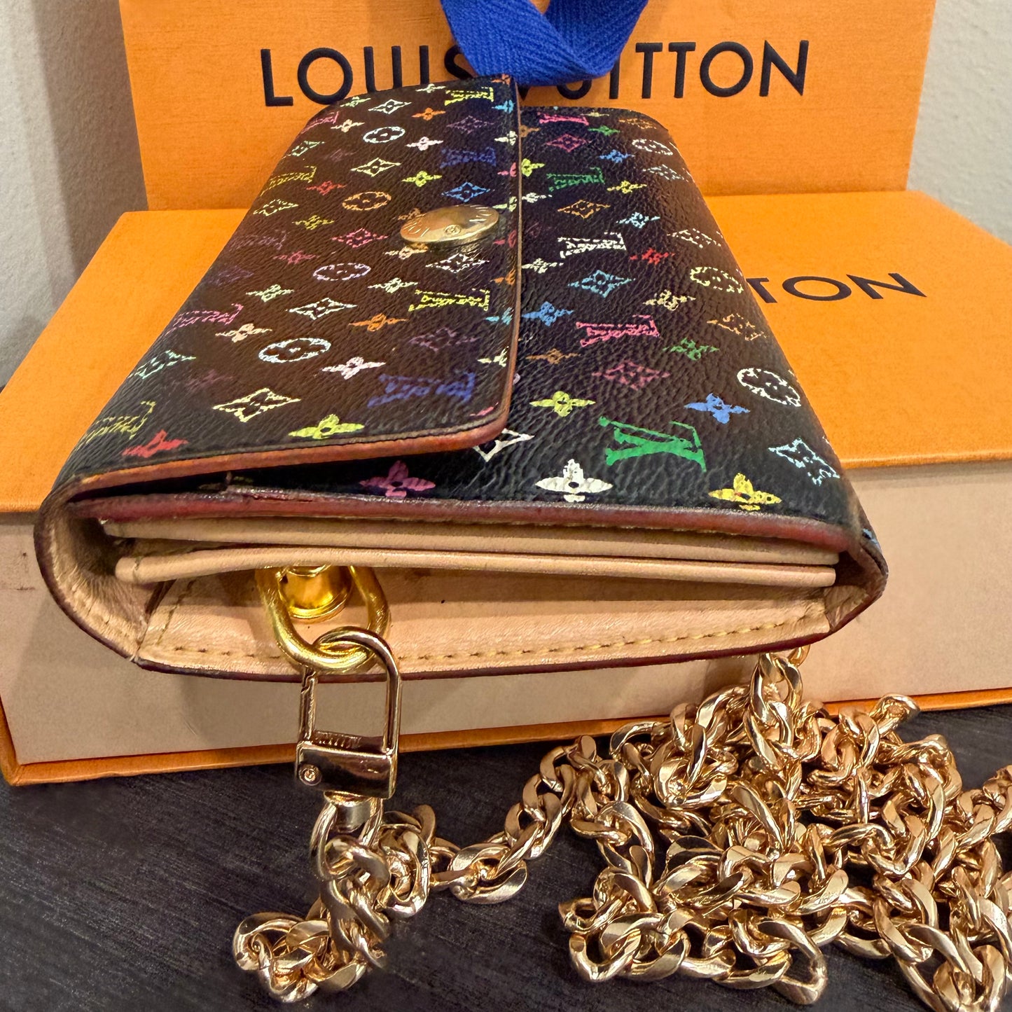 #1101-16 LOUIS VUITTON x MURAKAMI Sarah Wallet with Removable Chain