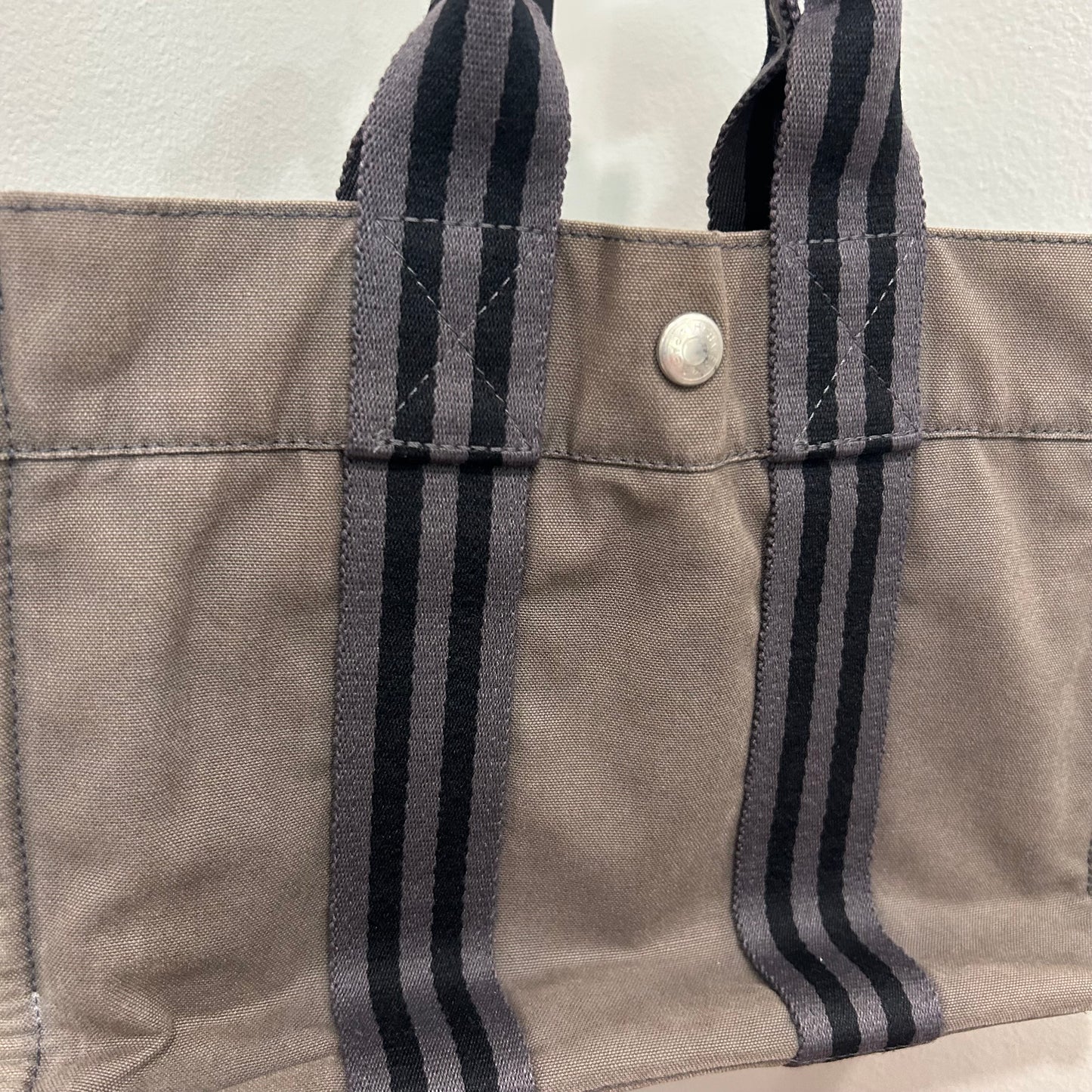 1076 HERMÈS PM Tote Grey