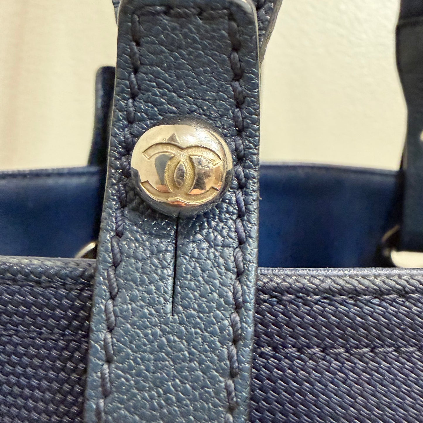 8894 CHANEL Quilted Navy Biarritz Tote