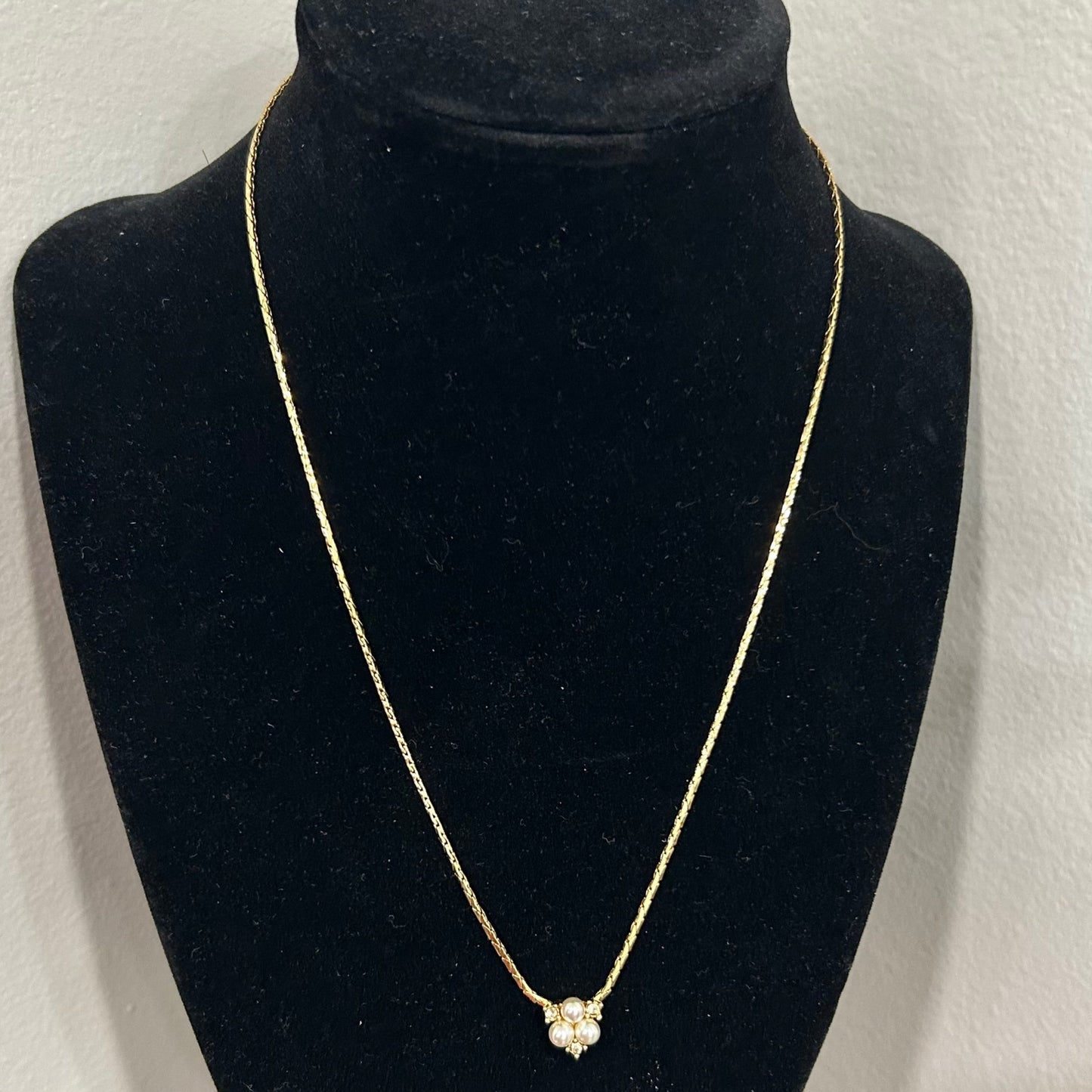 1043 DIOR Pendant Necklace