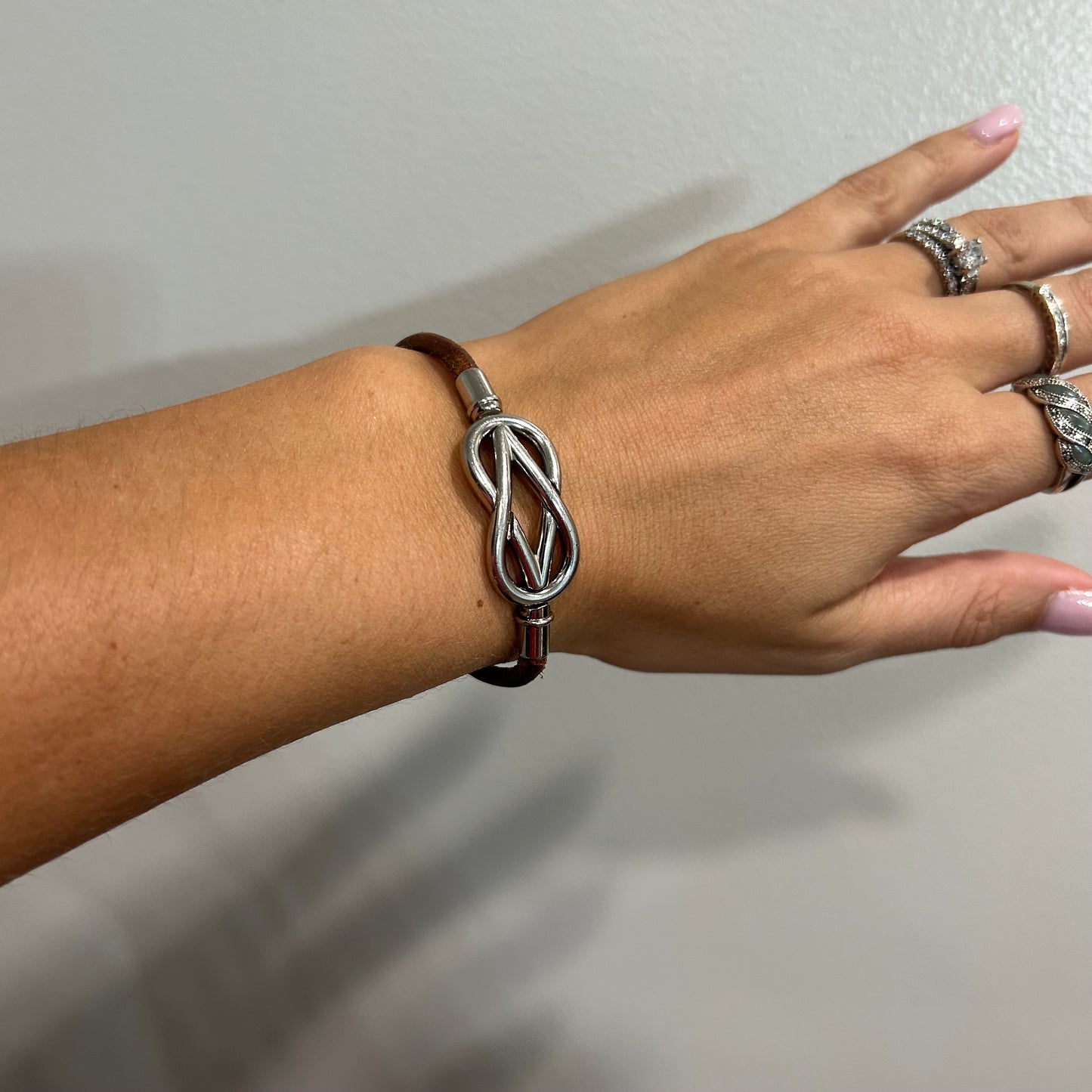 1031 HERMÈS Interlocking Knot Bracelet MSRP $330
