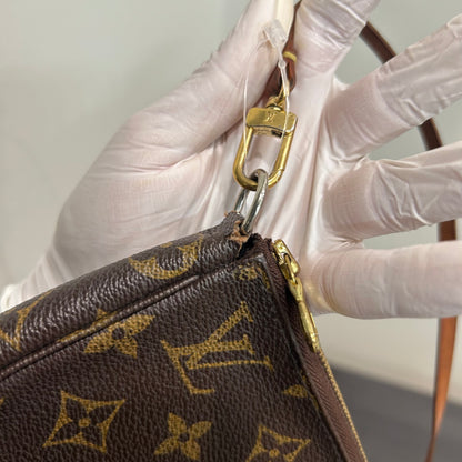 #306 LOUIS VUITTON Pochette