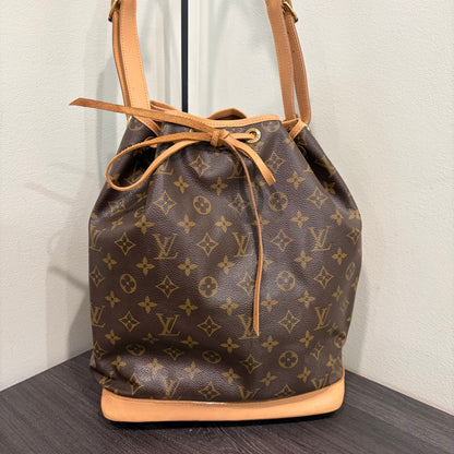#3219 LOUIS VUITTON Monogram Noe
