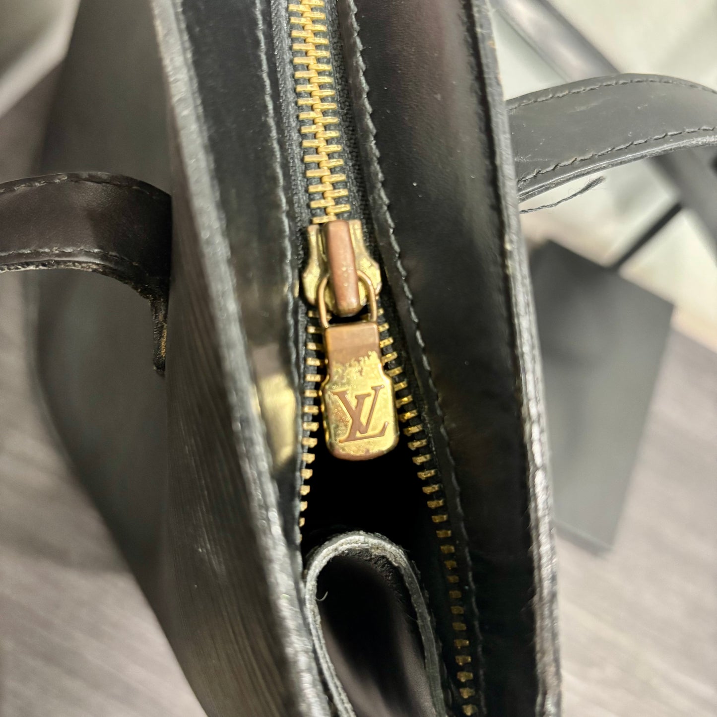 1119 LOUIS VUITTON Saint Jacques GM