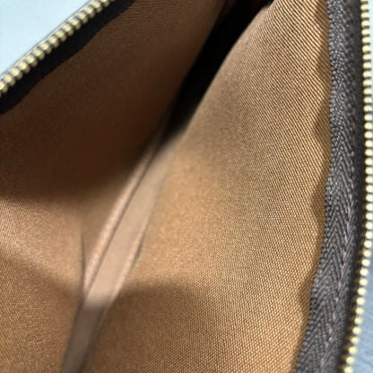 #236 LOUIS VUITTON Pochette