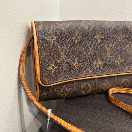 CLEARANCE #201 LOUIS VUITTON Twin Pouchette GM Crossbody