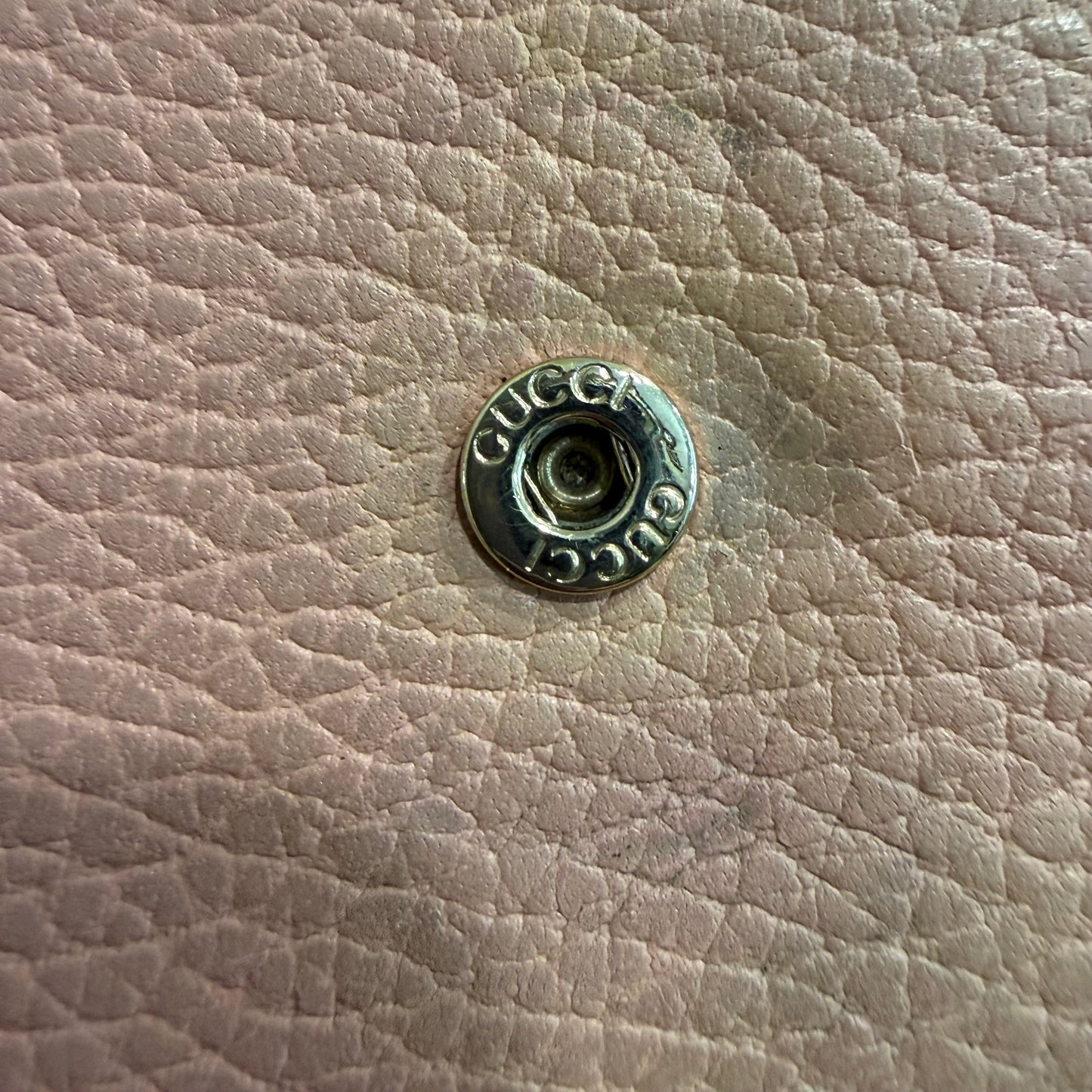 #9106 GUCCI Interlocking G Pink Leather Wallet on Chain