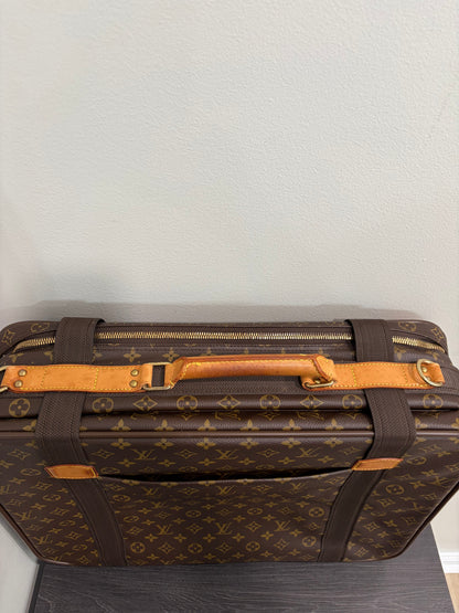 #3201 LOUIS VUITTON Monogram Satellite 53 Luggage
