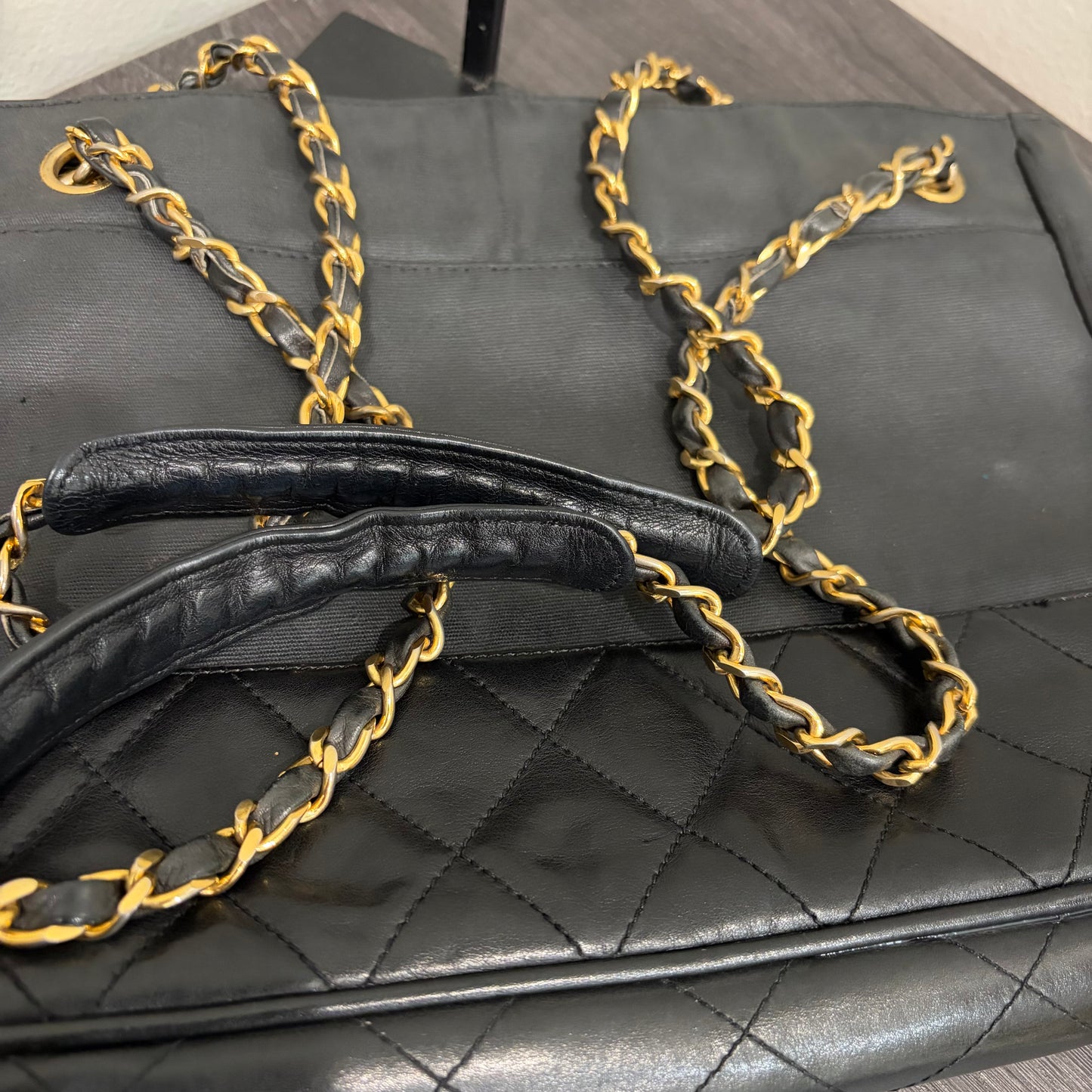 #1106 CHANEL Vintage Black Lambskin Tote