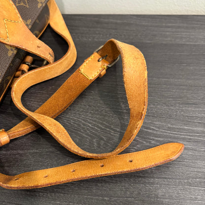 #341 LOUIS VUITTON Cartouchiere MM