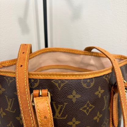 #8202 LOUIS VUITTON Monogram Bucket GM