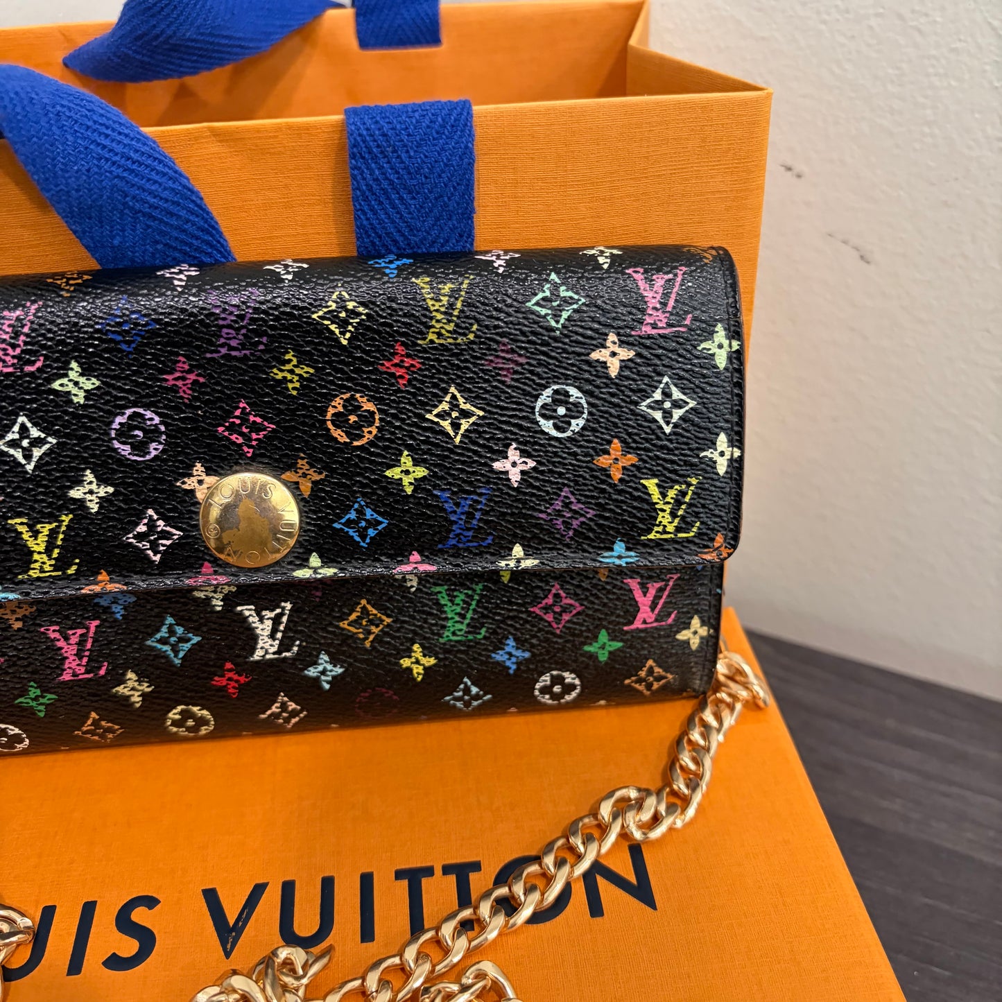 #1101-16 LOUIS VUITTON x MURAKAMI Sarah Wallet with Removable Chain