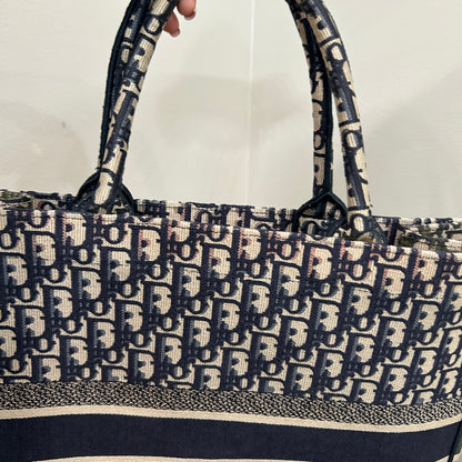 CLEARANCE CHRISTIAN DIOR Large Book Tote #271 (MSRP $3520)