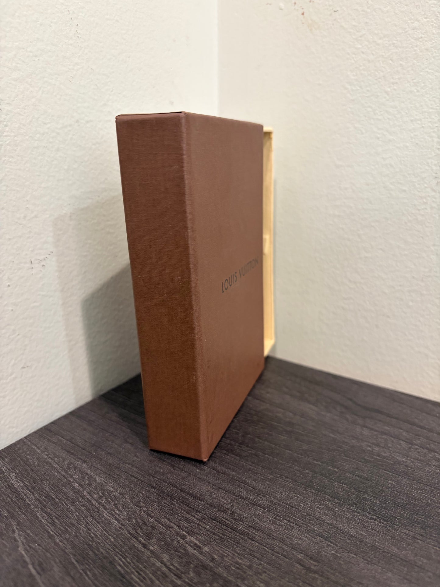#1101-05 LOUIS VUITTON Small Storage Box