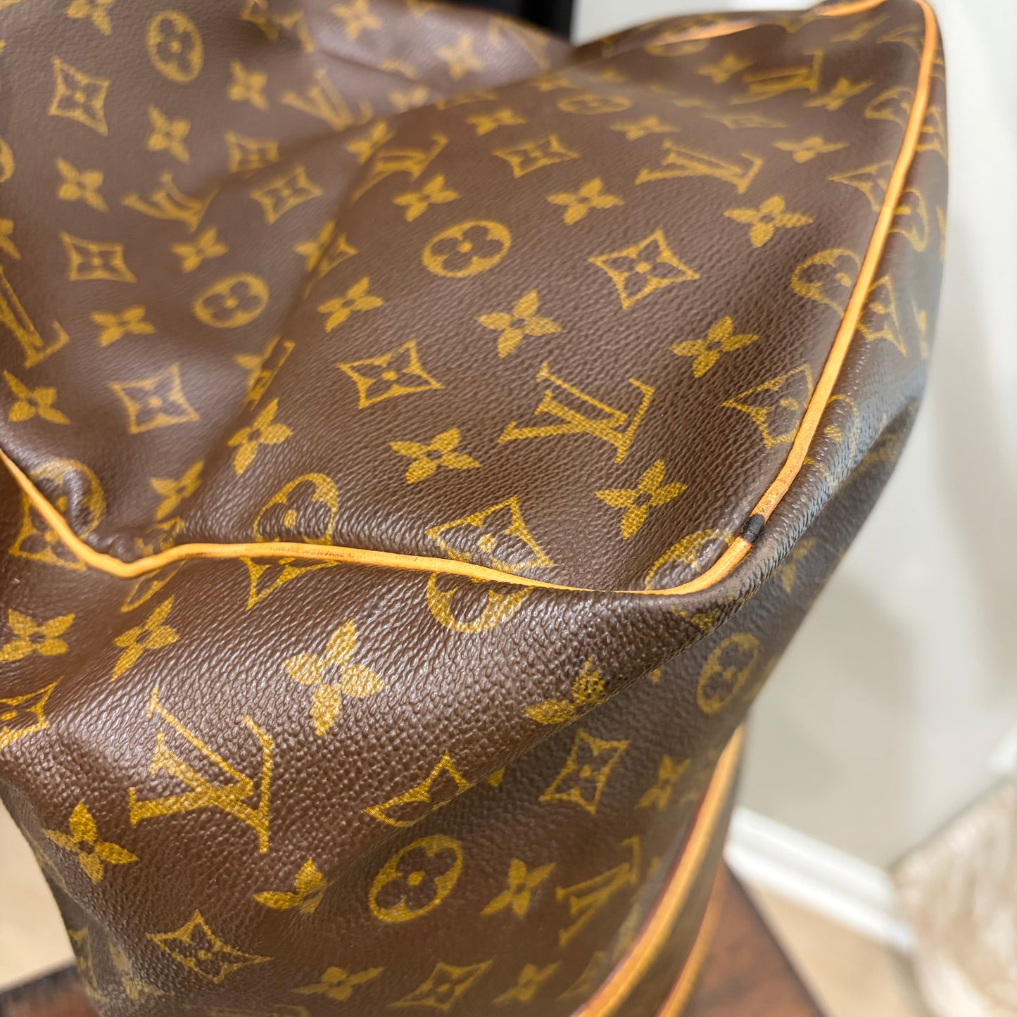 #1113 LOUIS VUITTON Monogram Keepall 55 Duffle